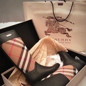 BURBERRY RAINBOOTS